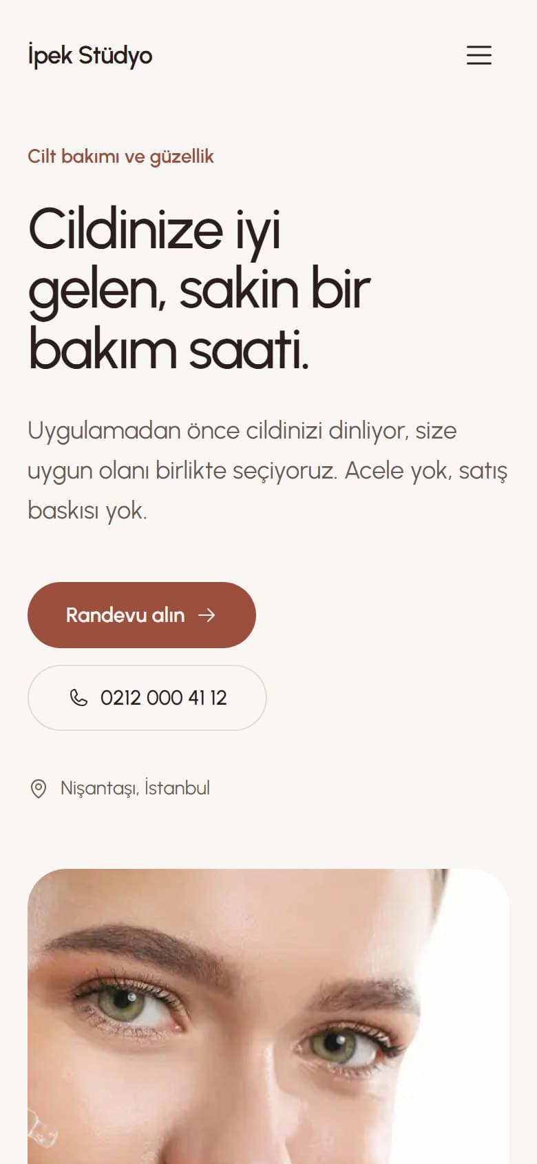 Estetik Merkezi tasarımının telefon görünümü