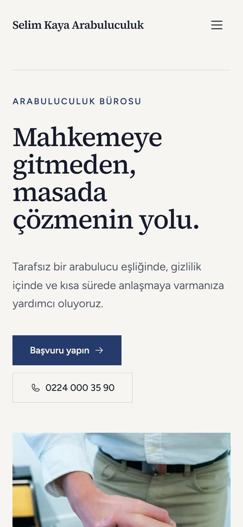 Arabuluculuk Bürosu tasarımının telefon görünümü